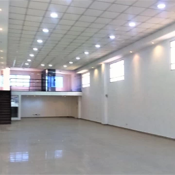 Venta LOCAL 330m2 libre de columnas   REMEDIOS DE ESCALADA Oeste, GRAN BS. AS. SUR