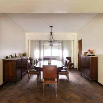 Departamento en venta cuatro ambientes en Recoleta
