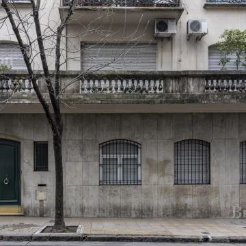 Departamento en venta de 4 ambientes en Recoleta - Uriburu 1500