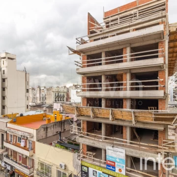 Edificio Comercial de 3 plantas. Excelente ubicación!! - Balvanera