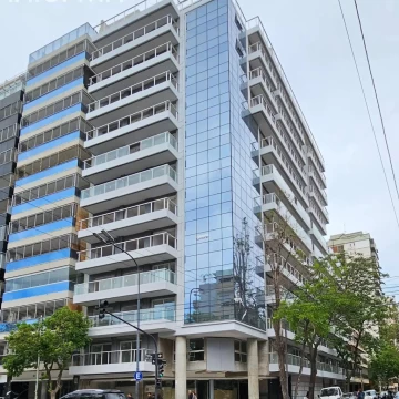 Departamento - Venta - 4 ambientes   Dep. c/cochera - Flores