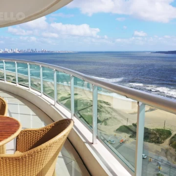 Departamento 3 dormitorios en venta y alquiler Aquarela Playa Mansa Punta del Este