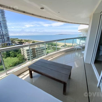 Venta apartamento en Torre Aquarela frente al mar , 2 dormitorios mas dependencia !