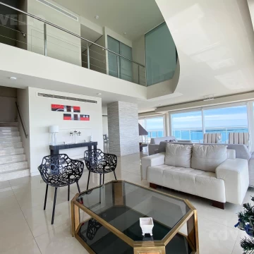 Exclusivo Penthouse en Torre Aquarela, piscina de uso exclusivo con vista a Punta Ballena !