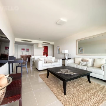 Alquiler Aquarela - Playa Mansa - 3 dormitorios en suite