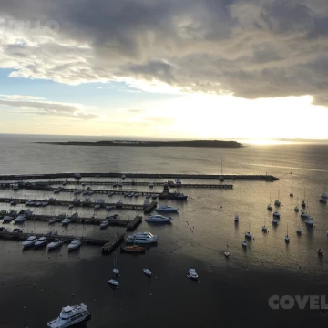 Venta ó alquiler Penthouse dos dormitorios Puerto Punta del Este