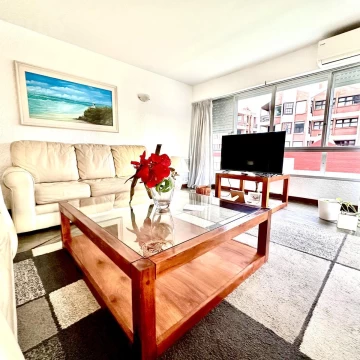 Venta o alquiler anual, Departamento en Península