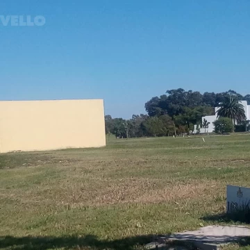 Terreno en barrio privado, amenities, seguridad las 24 hs Club House