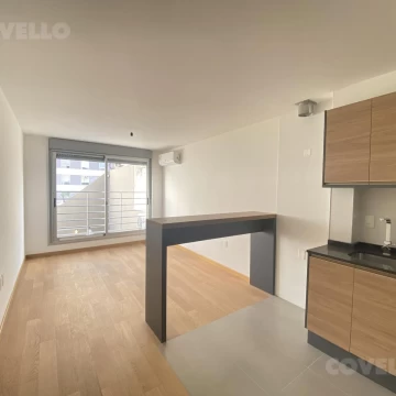 Apartamento, Pocitos, excelente ubicación y construción