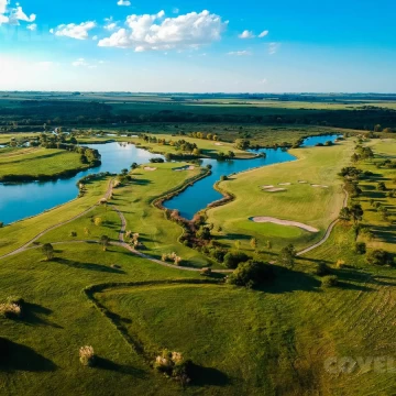 Terreno en venta de 4000m2 en Barrio Privado Carmelo Golf