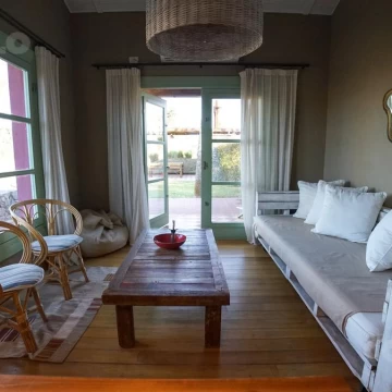 Apartamento en venta y alquiler en Barrio Privado Carmelo Golf