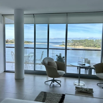 Departamento de 3 dormitorios en venta en La Barra Delamar