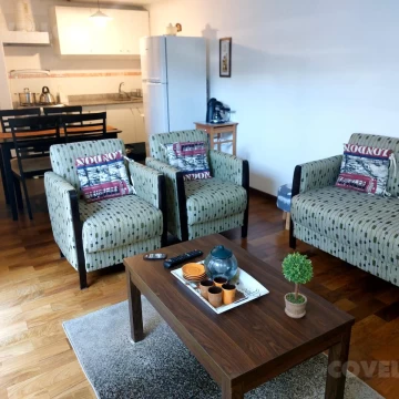 Alquiler 1 dormitorio con muebles, planta baja con patio prox. WTC