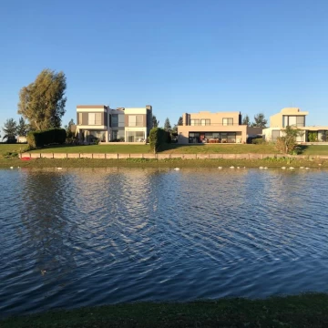 Terreno a la laguna- San Matias- Area 5
