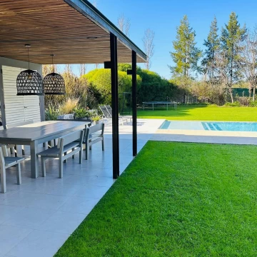 Casa en alquiler VERANO 27, del 20/12 al 1/1/27 y enero, 4 dormitorios cerca de la entrada