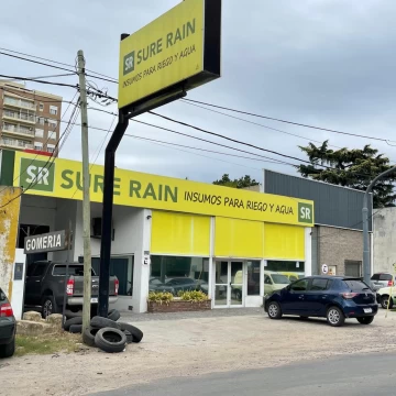 Excelente local sobre Ruta 8 con gran depósito. Venta con Renta hasta Enero de 2026