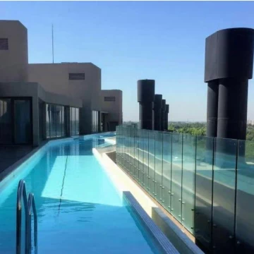 Edificio Zaduh.  Departamento 3 Ambientes con Patio/ Terraza 