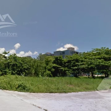 Terreno Comercial en  Venta en Cancun Centro Smz 77
