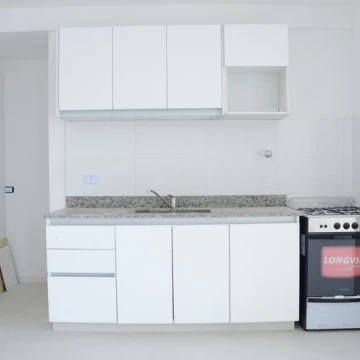 Excelente 3 amb,muy luminoso,a estrenar,edificio con SUM, PISICINA,PARRILLAS. Digno de ver