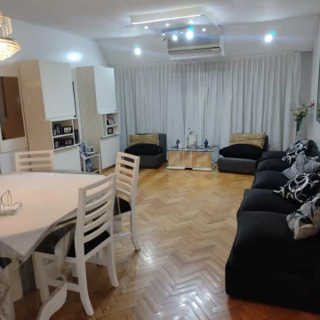 VENTA - 4 AMBIENTES C/BALCÓN CORRIDO FRENTE - BARRIO NORTE