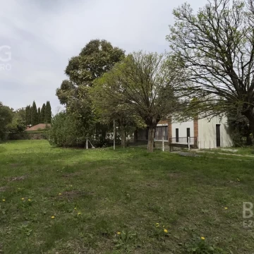 Casa Quinta en Venta - 640 e/ Ruta 11 y 131 - Arana - Pileta 1 dormitorio