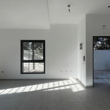 1729009449.jpg