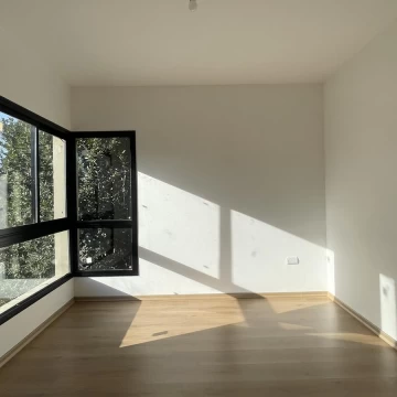 1729009454.jpg