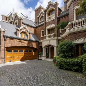 Magnifica residencia en Belgrano R