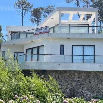 Casa en venta y alquiler temporario - Playa Mansa