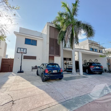 Casa en Venta Cancún Lagos del Sol