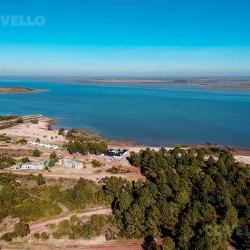 Terreno en venta Barrio Privado en Carmelo, Médanos de Punta Gorda Casa Chic.