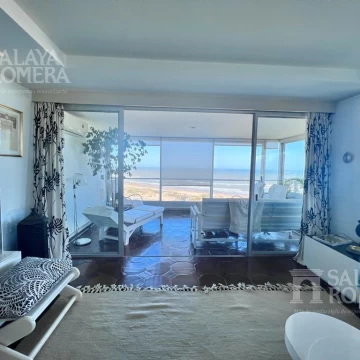 Venta , primera linea brava , 4 dormitorios , Punta del Este ,  SAP4710787