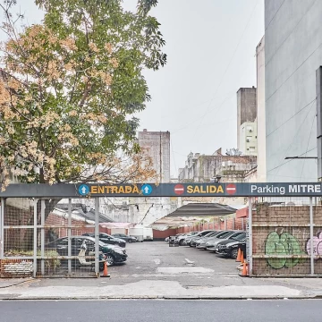 Venta Lote de 864m2 en Callao y Mitre con 15,4m de frente, en Balvanera.