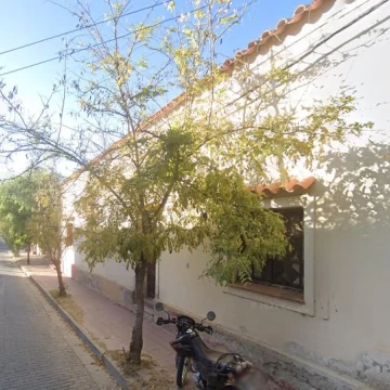 Terreno en venta en Cafayate 25 x 92 con 300m2 de construcción colonial