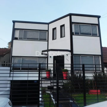 Casa  en Venta en Moreno
