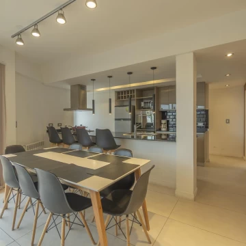 VENTA - 4 AMBIENTES C/BALCÓN TERRAZA C/ DECK - AMOBLADO - VILLA DEL PARQUE