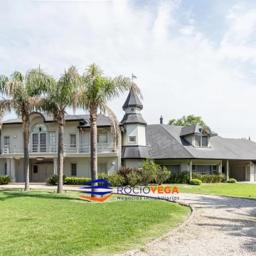 Casa en  venta en San Diego Country Club, Francisco Alvarez, Moreno
