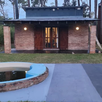 Venta Casa dos dormitorios en La Esmeralda Rocha