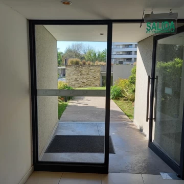 1733415954.jpg