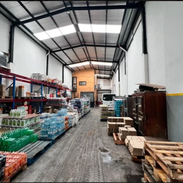VENTA GALPON EN AVELLANEDA 1900 M2 TOTALES