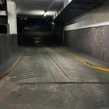 VENTA COCHERA SAN NICOLAS CENTRO