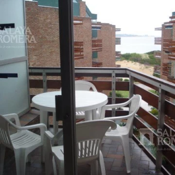 Venta departamento en Playa Mansa, 1 dormitorio, balcon