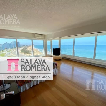 Parada 4 de Playa Brava, primera linea, OPORTUNIDAD!