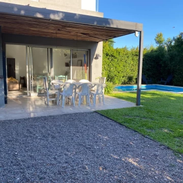 Alquiler temporal - Casa 6 ambientes - Barrio El Atardecer - Tigre