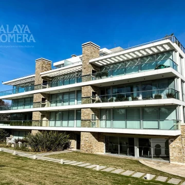Departamento Tres Dormitorios  Playa Brava