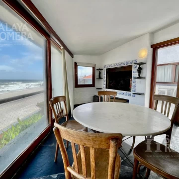 Casa en venta y alquiler temporal de 6 dormitorios en Punta del Este 