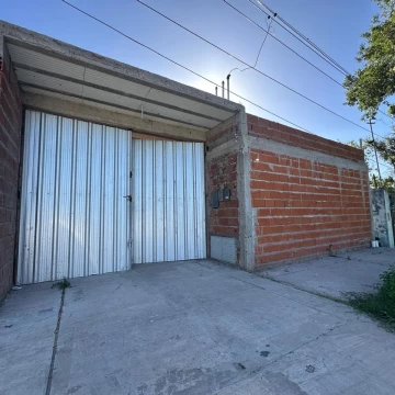 VENDE/PERMUTA lote sobre Avenida Illia 1790
