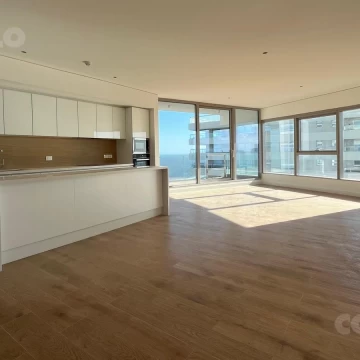 Departamento 2 dormitorios piso alto en venta Trump Tower Punta del Este Playa Brava