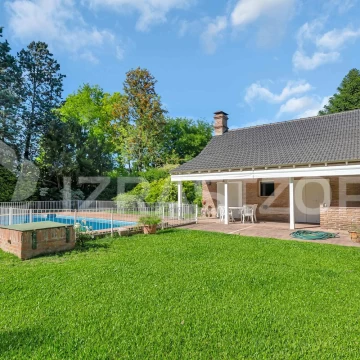 Casa en Carmel C.C