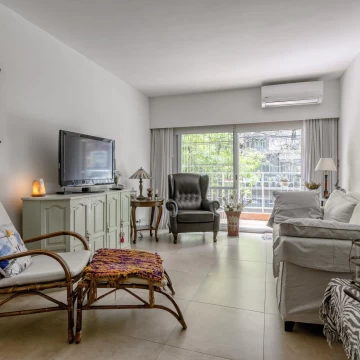 Venta Departamento de 4 ambientes al frente Palermo Chico